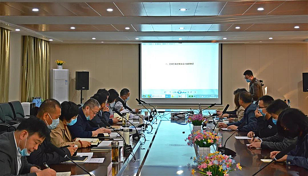 秦汉新城召开十四运比赛场馆项目建设现场专题会议
