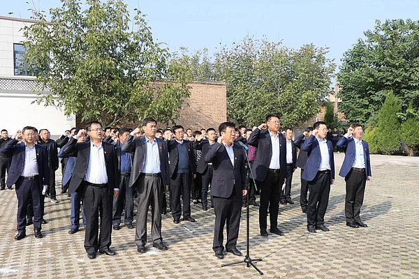 秦汉新城组织领导干部开展革命传统教育活动