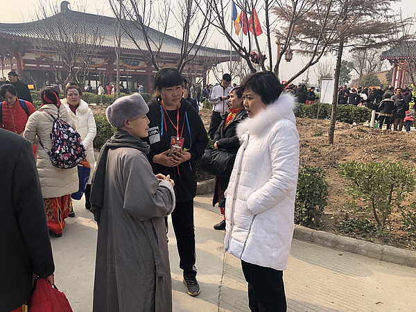 渭城办多措并举确保戚山寺古庙会顺利举行