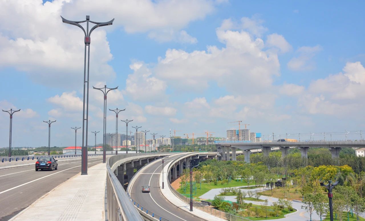 秦汉开发建设人的2022……