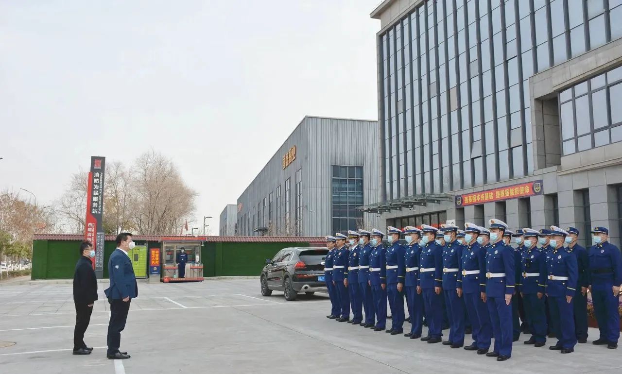 秦汉新城党委管委会领导和相关部门负责同志深入基层一线走访慰问