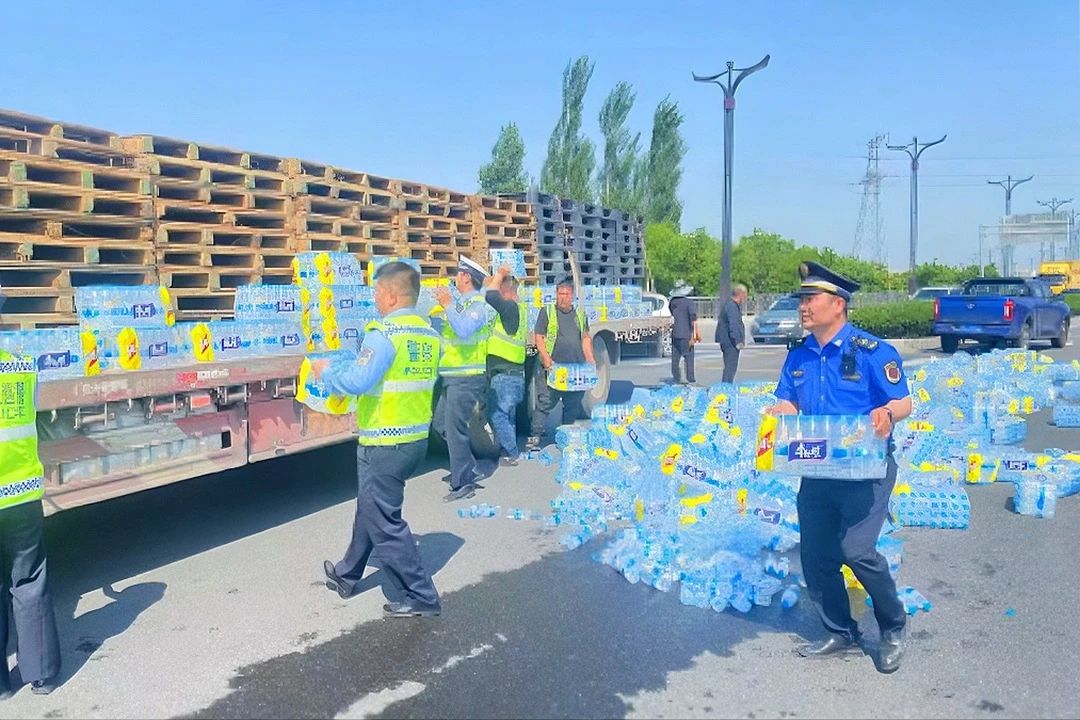 秦汉新城 ‖ “小驿站”集成“大服务”