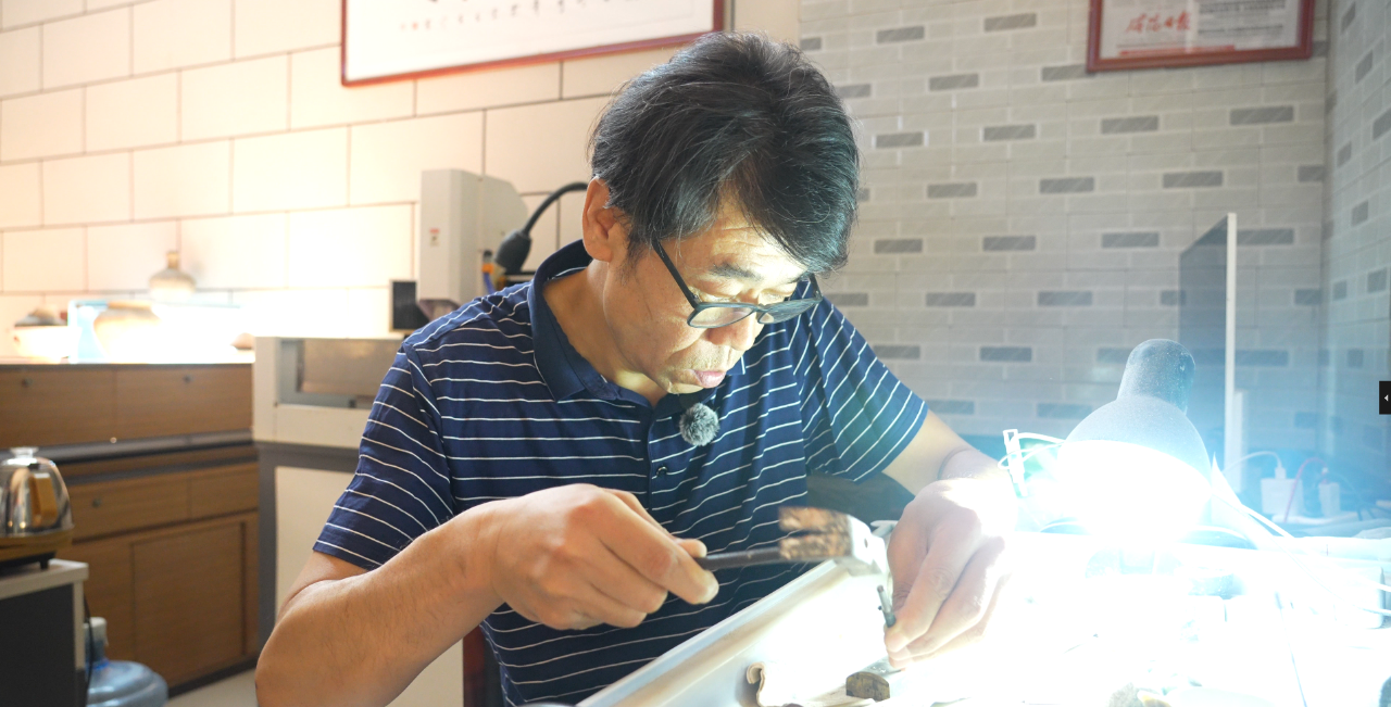 走进秦汉新城，了解鲁氏鎏金、鎏银技艺发源与传承