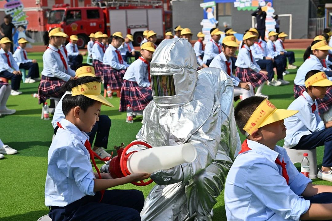 秦汉新城举办2023年秋季中小学生安全教育公开课活动