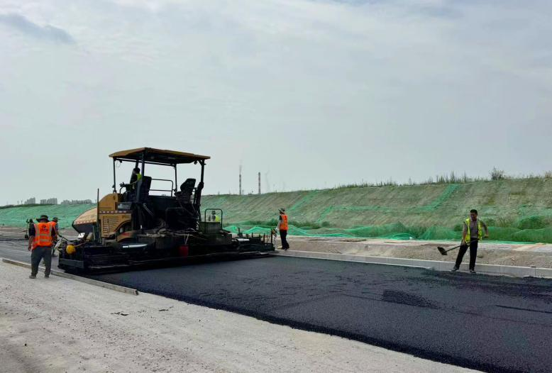 秦汉新城兰尚路（正阳大道-兰池二路）全线贯通！