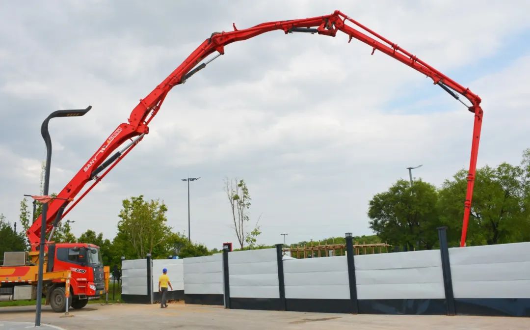 兰池大道北侧雨水干管工程建设取得新进展