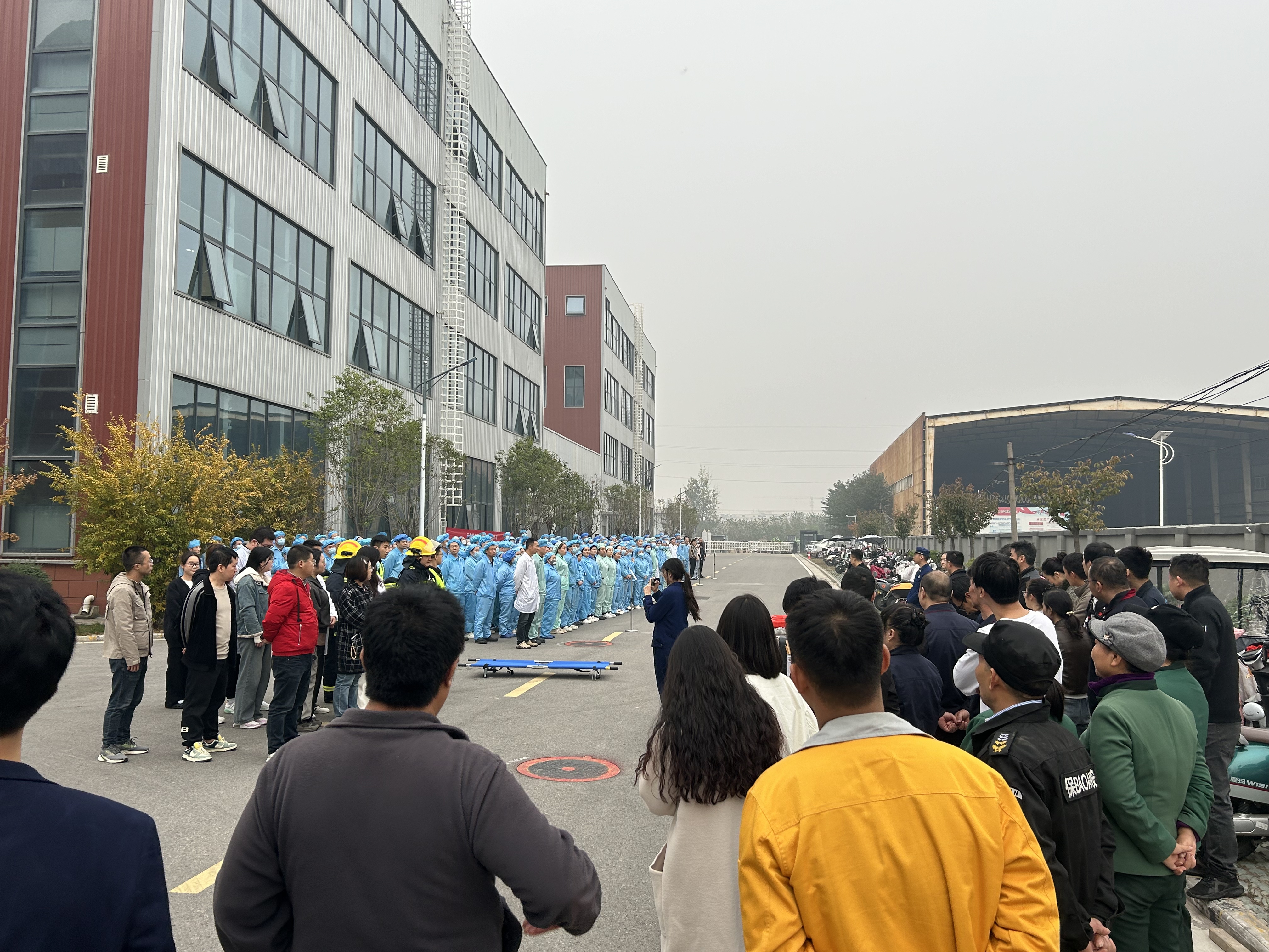 秦汉新城先进制造产业发展部开展消防演练活动