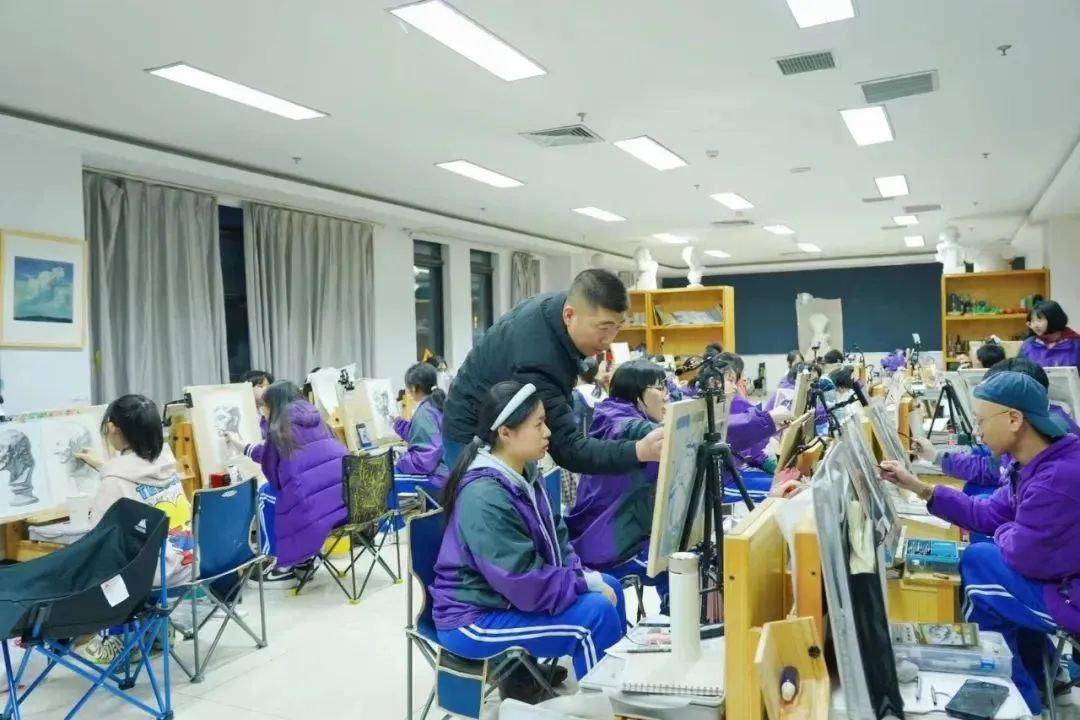 西咸新区秦汉中学  特色教育结出新硕果